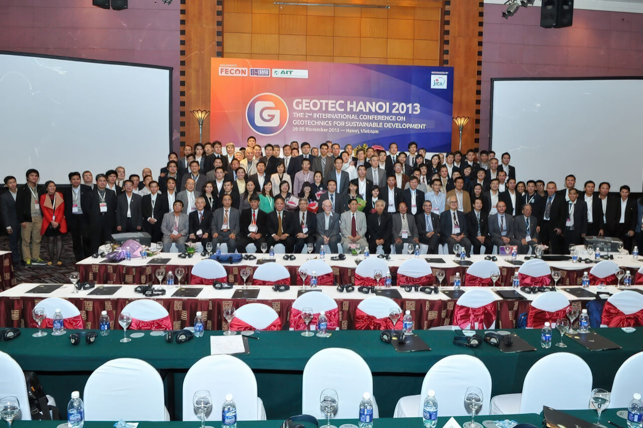 02 GH2013 Group Photo-high fidelity v2-1280w